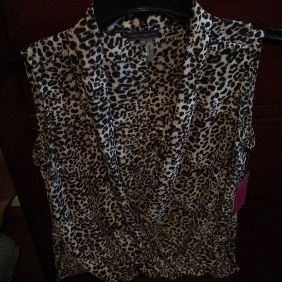 Vince Camuto blouse - Picture 2 of 2